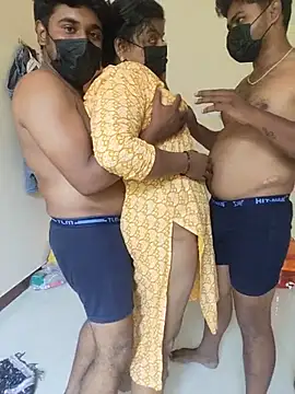 Show Webcam de Tami_fucking_stars