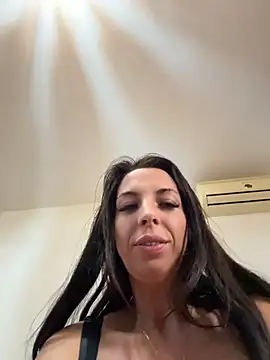 Almmaxxxx Chat XXX in diretta