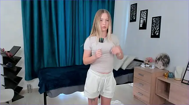 Chat XXX en directo de OnitaHoglen