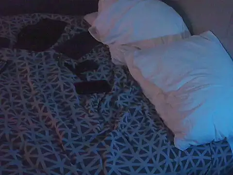 CloudyCock9's Live XXX Chat