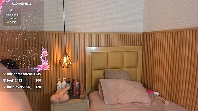 LOLAMAXI Chat XXX live