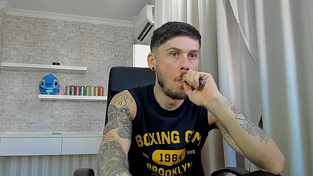JonahShaw live XXX chat