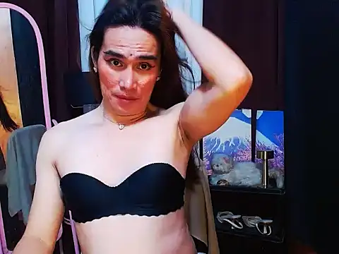 HornyKerujieTrans Chat XXX in diretta