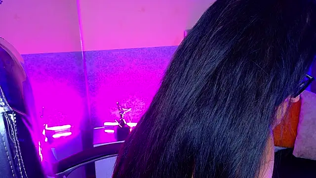 Chat +18 de Harleyy_Queen ao vivo