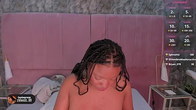 Chat +18 de Chloest_ ao vivo
