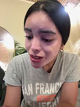 Chat XXX en directo de TS-SimplyTheBest