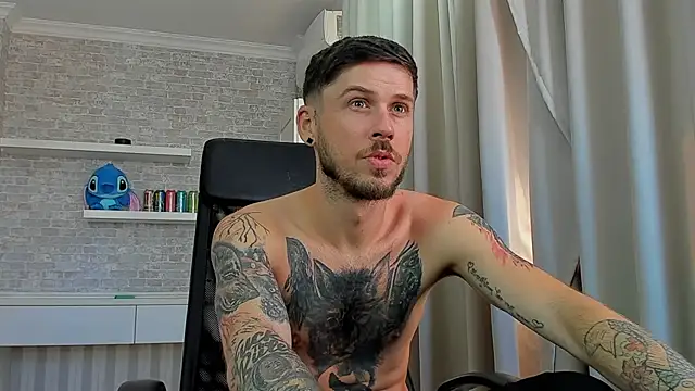 JonahShaw Live XXX-chat