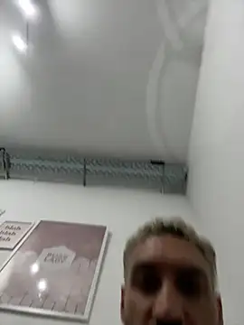 RealDeal2000xxx Webcam-Show