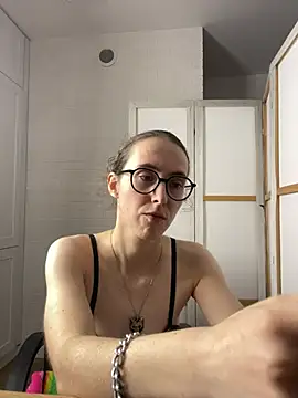 MartiniiSelenna's Live XXX Chat