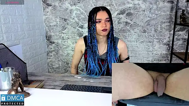 MaeveKuro's Live XXX Chat