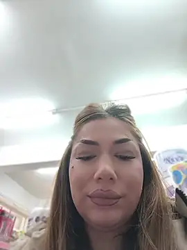 Ella_sweety Adlı Modelin Canlı XXX Sohbeti