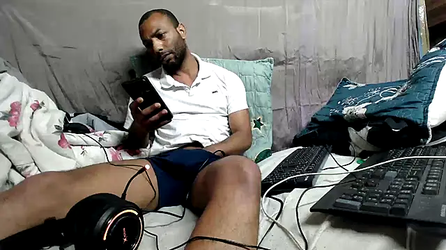 Chat +18 de Camodick ao vivo