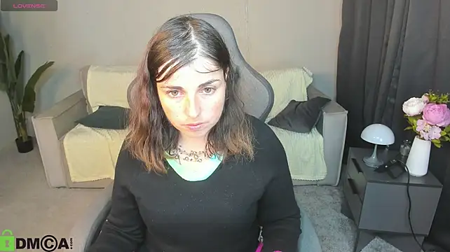 MartaEdams' Live XXX Chat