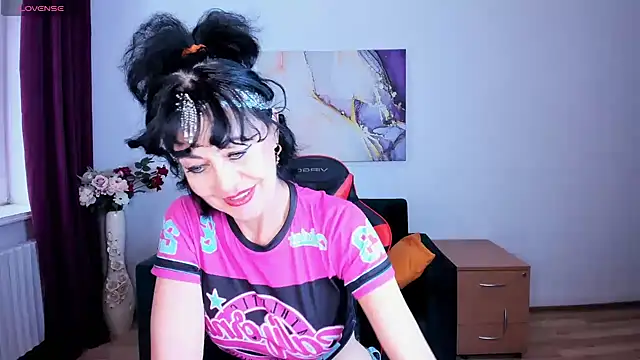 Silvia_Wallec élő XXX-chatje