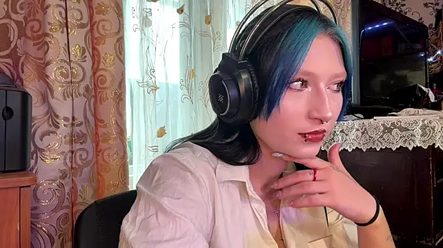 Chat +18 de Missmeew ao vivo