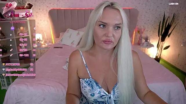 Онлайн чат XXX MissyMartinez