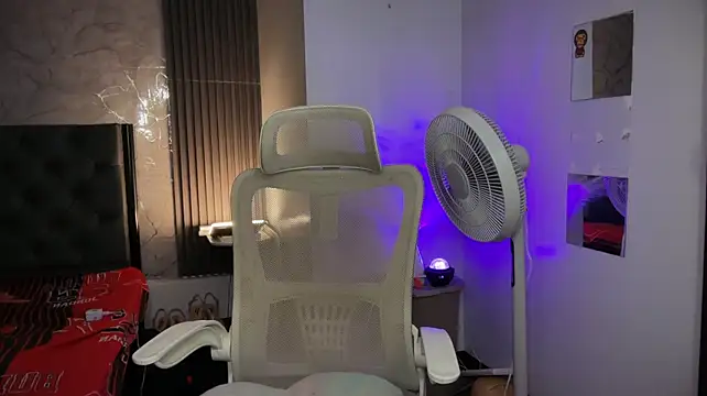 lelasohna Chat XXX live
