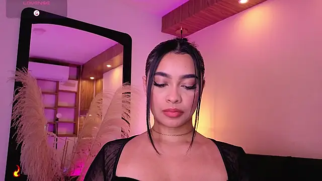 Chloe_monroee 即時 XXX 聊天