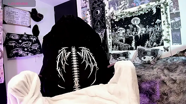Chat +18 de GothKitten666 ao vivo