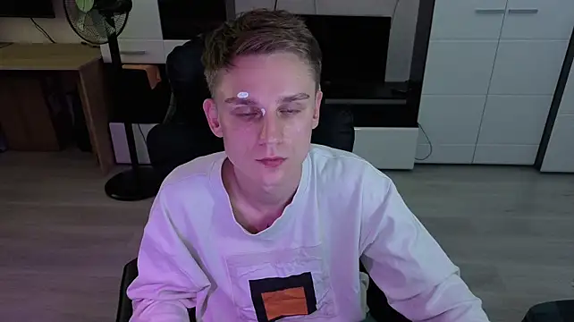 pvlpstvy: вебкам-шоу