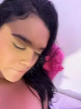 دردشة Miss-lyra الجنسية المباشرة