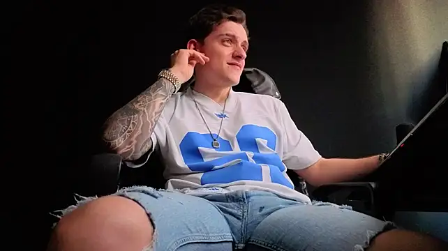 FelixStarkk Chat XXX live