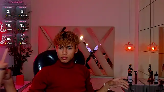 Anyelo_Twink élő XXX-chatje