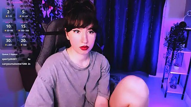 Lily_xBabe – Naživo XXX chat