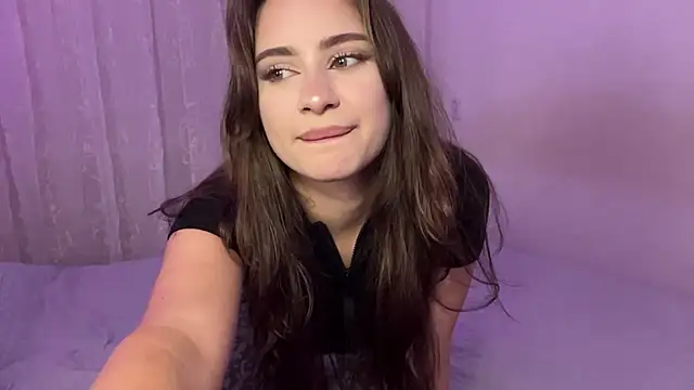 KailaGarofolo's Live XXX Chat