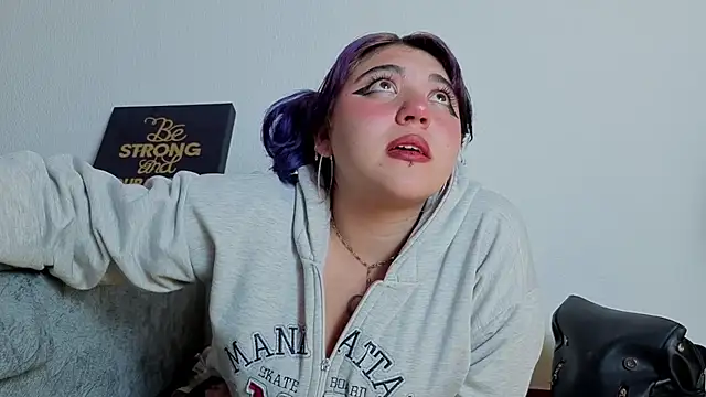 Blueberry_gothic – Naživo XXX chat