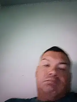 צ'אט XXX בשידור חי של Romeo_sex15