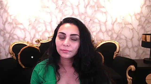 צ'אט XXX בשידור חי של KarinaHaYess