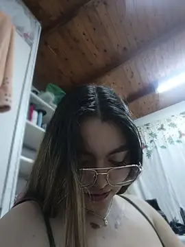 julisaenz Chat XXX in diretta