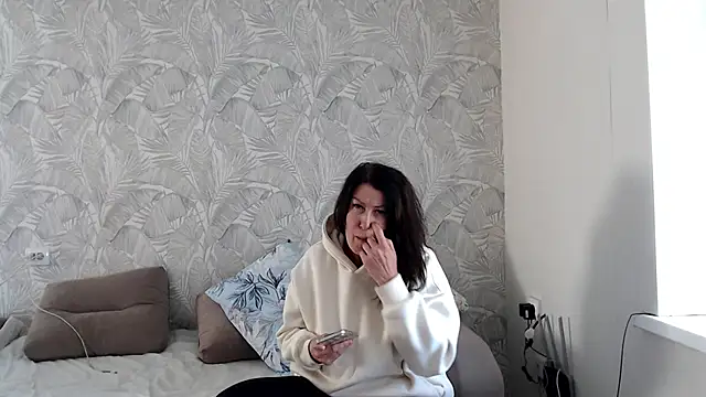 Chat +18 de increible_della ao vivo