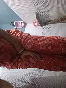 Desi_couple85 – Naživo XXX chat