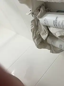 JSizzle13's Live XXX Chat