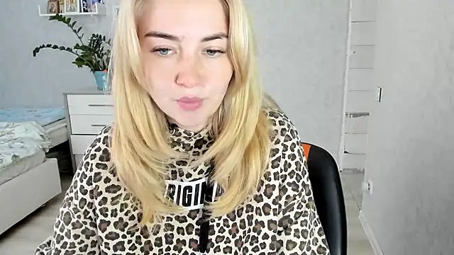 Helen_Sven Live XXX-Chat