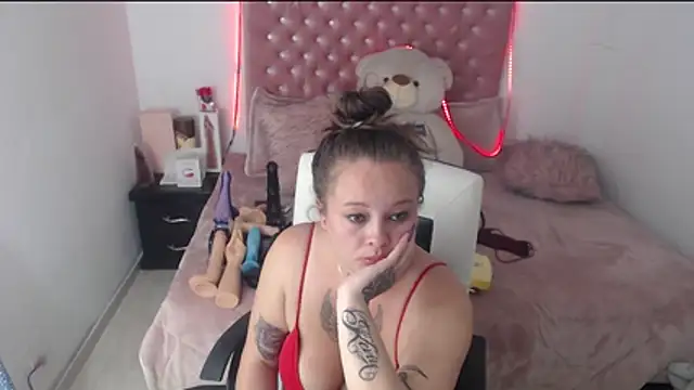 دردشة patty_squirt_ الجنسية المباشرة
