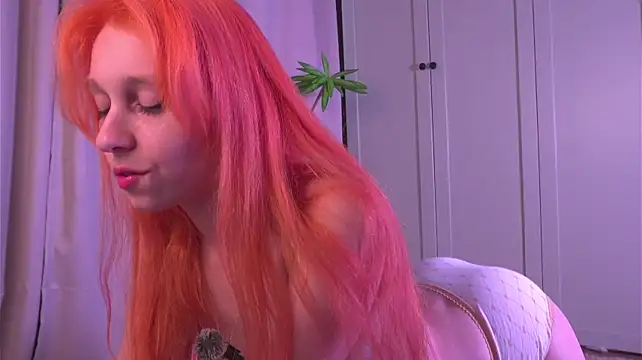 tgirlfoxy: онлайн-секс-чат