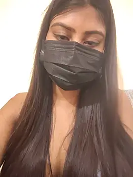 RAGNI-Love Chat XXX in diretta