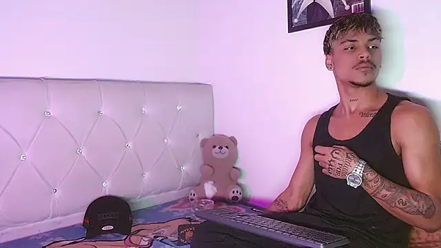 Онлайн чат XXX Angel_foxc13