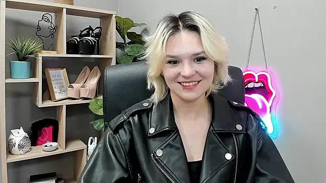 XXX chat uživo modela SweetLilyxo
