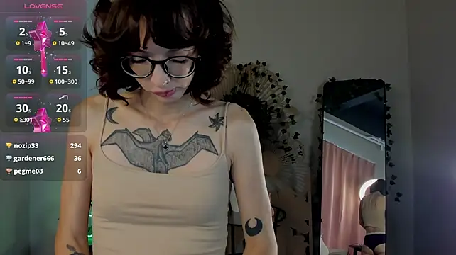 XXX chat uživo modela Runa_Ashen