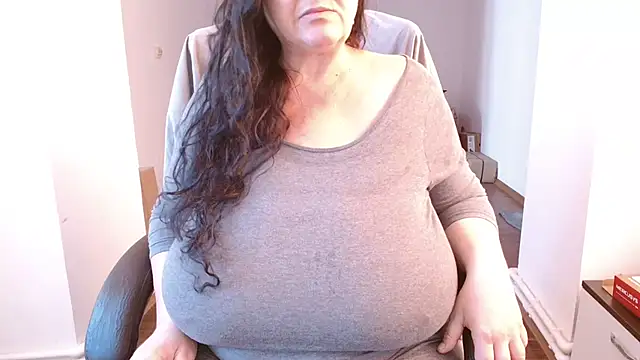 Živý XXX chat mayabbw50tits