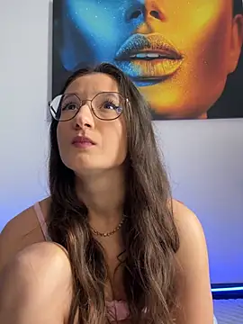 Živý XXX chat TheaMalekoo