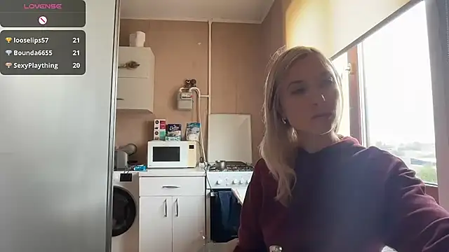 צ'אט XXX בשידור חי של AngelJeni