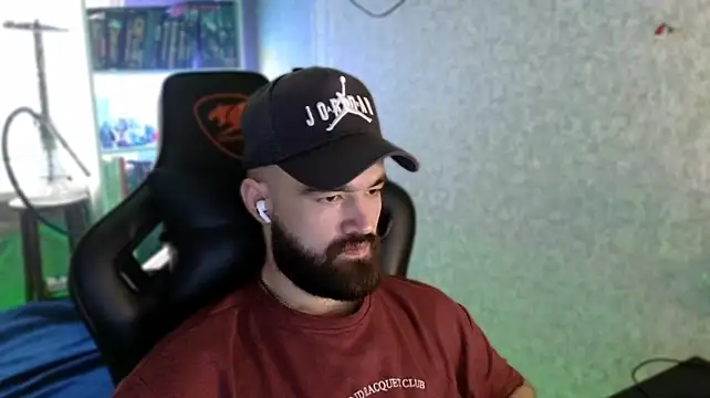 XXX chat uživo modela _Serious_Man