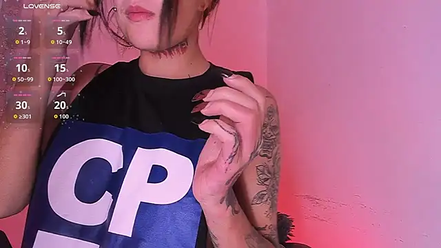sarah_benjjaminn XXX чат на живо
