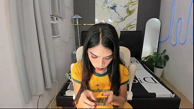 Alexa_therealhorsecock's Live XXX Chat