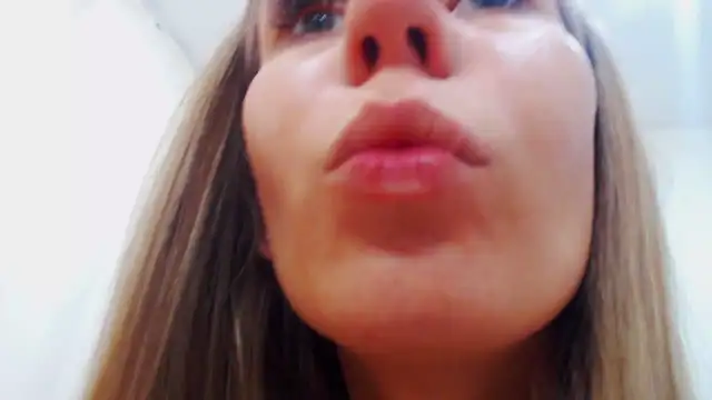 BarbieDool Live XXX-Chat